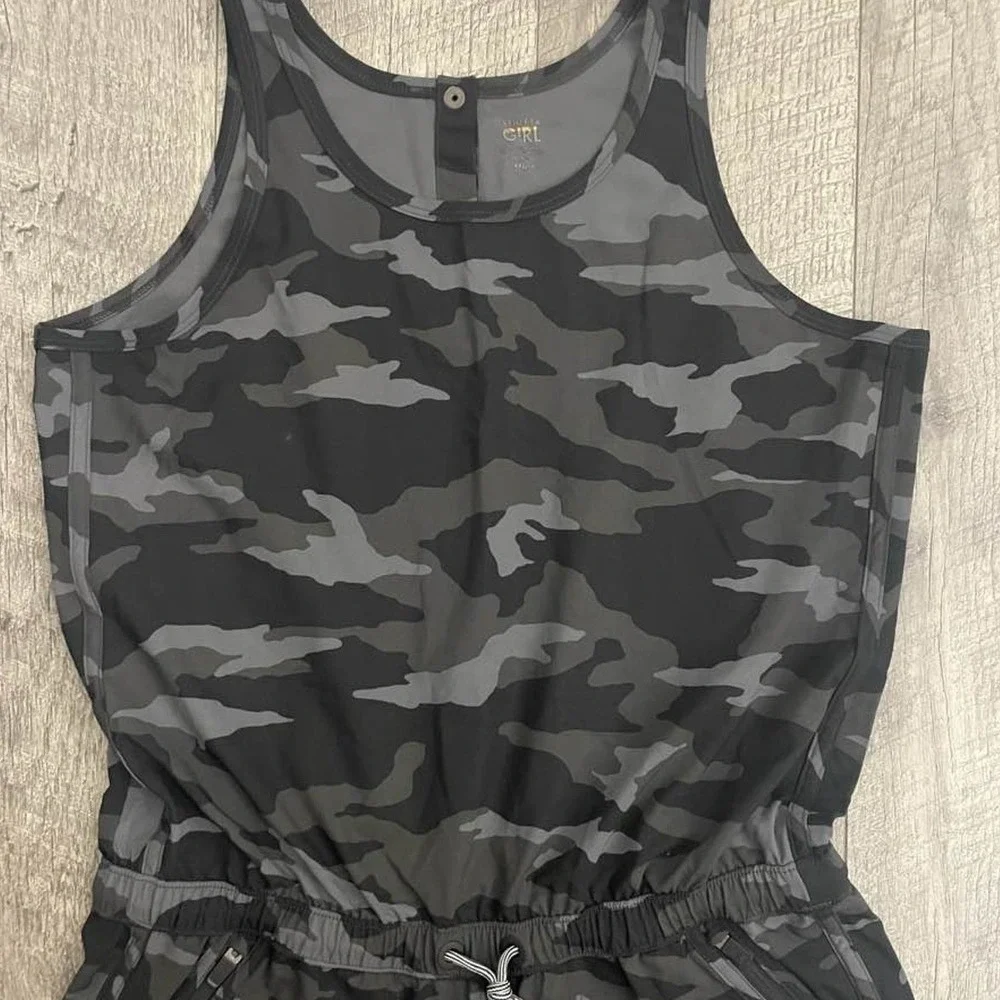 Athleta Girl Black Camo Sleeveless Activewear Romper Girls XXL‎ 16 Zip Pockets
